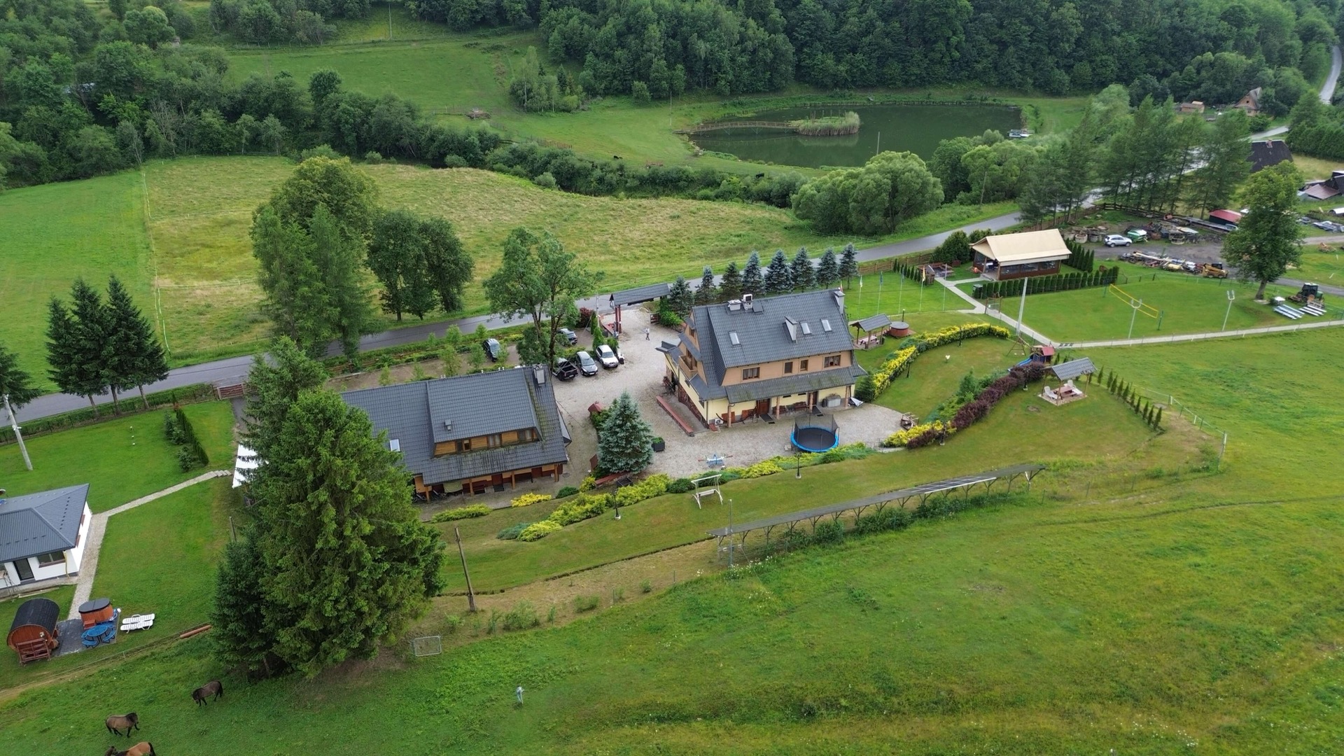 Agroturystyka Wincentówka - widok z lotu ptaka na Bieszczady